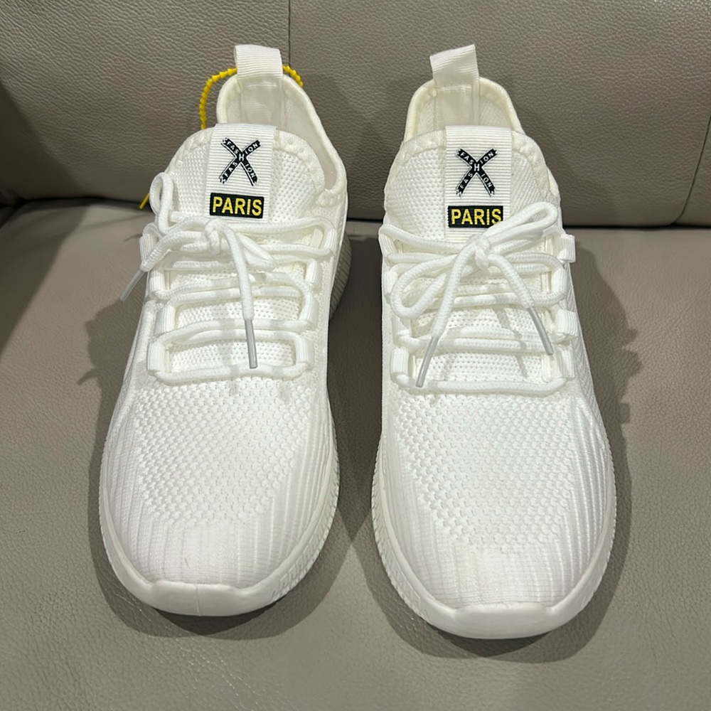 Women’s shoes - Stylish white - unbranded